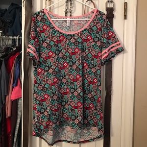 Lularoe classic tee